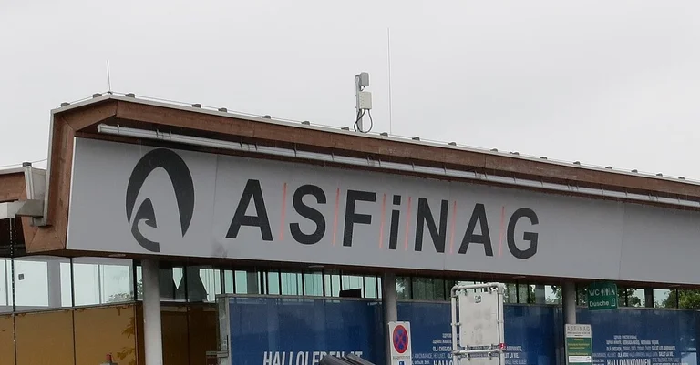 Vorschaubild: Nachhaltigkeit: ASFINAG testet Verkehrsschilder aus Holz