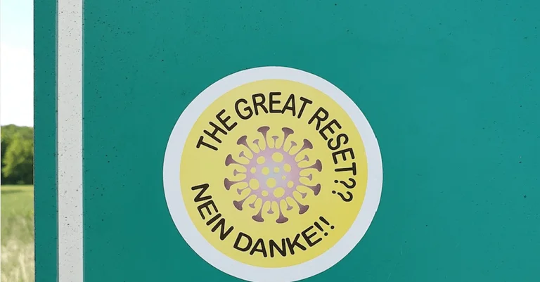 Vorschaubild: Frisch geklebt: Schwab klebt