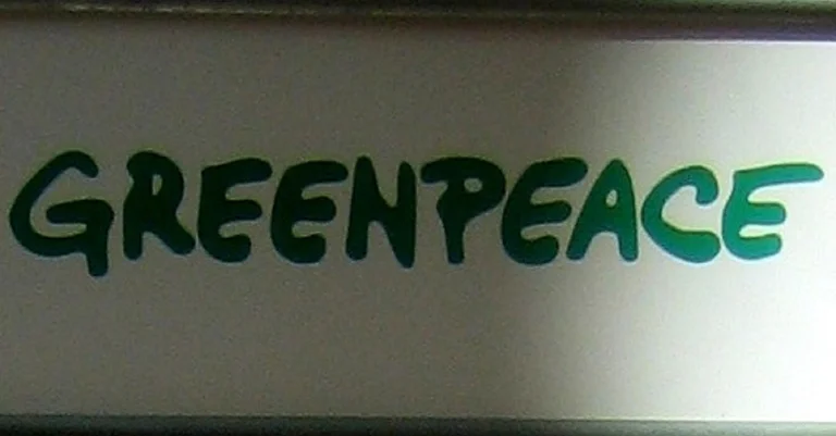 Vorschaubild: Scharfe Kritik und Ermittlungen nach Greenpeace-Aktion in München