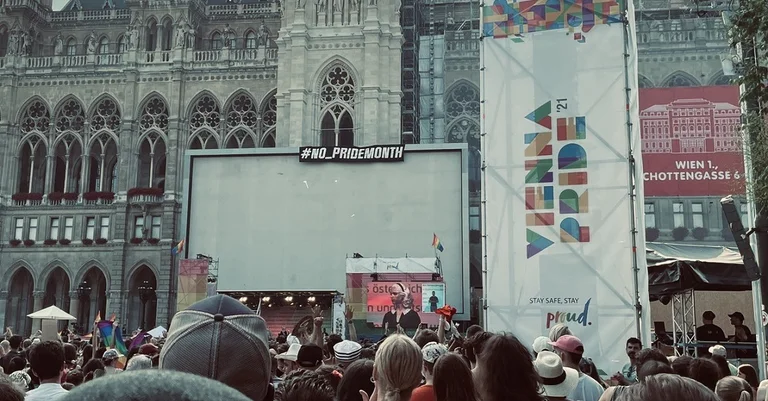 Vorschaubild: Rechte Protest-Aktion bei Wiener Regenbogenparade