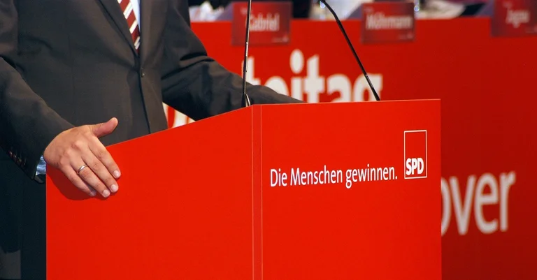 Vorschaubild: Skurriler SPD-Antrag in Sachsen: Mülleimer für „menstruierende Männer“