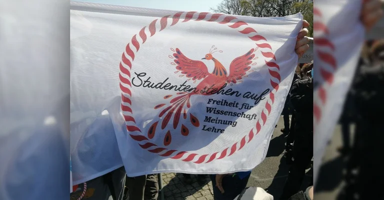 Vorschaubild: Umfrage: Innsbrucker Studenten lehnen mögliche Impfpflicht ab