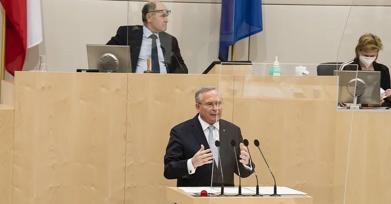 Vorschaubild: Urteil: ÖVP-Sprecher Mahrer muss „unwahre Behauptung“ widerrufen