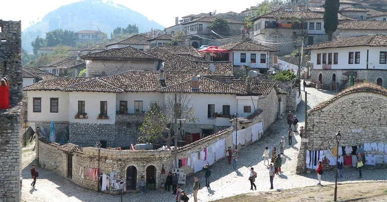 Vorschaubild: Reise durch Albanien: Auf den Spuren Skanderbegs (I)