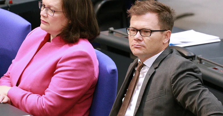 Vorschaubild: Ostbeauftragter: Demokratische Praxis sei vielen Ostdeutschen „fremd“