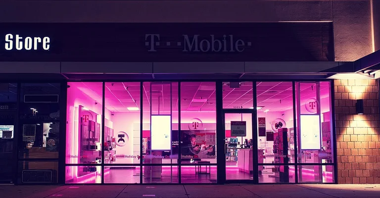 Vorschaubild: USA: T-Mobile kündigt alle ungeimpften Mitarbeiter