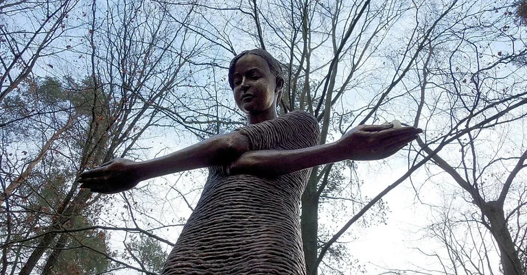 Vorschaubild: Linksextremisten schänden Denkmal für Dresdner Bombenopfer