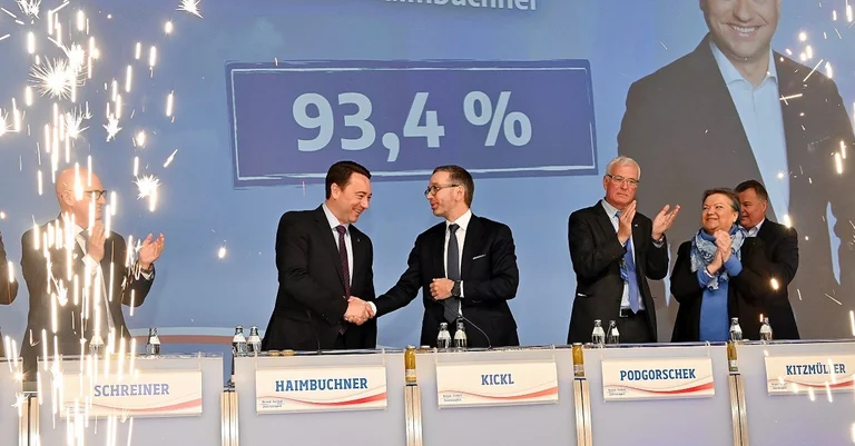 Vorschaubild: FPÖ Oberösterreich: Haimbuchner mit 93,4 Prozent wiedergewählt