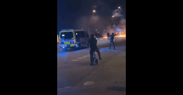 Vorschaubild: Dutzende Verletzte bei Migranten-Krawallen in Schweden