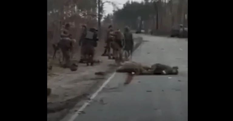 Vorschaubild: Video zeigt offenbar Hinrichtung russischer Soldaten durch Ukrainer