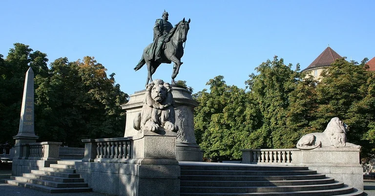 Vorschaubild: DOKUMENTIERT: Der verhüllte Kaiser Wilhelm