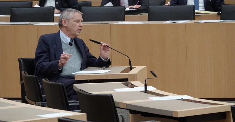 Vorschaubild: Bildungsweltmeister im Abstiegskampf