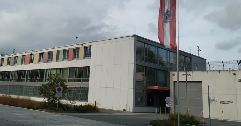 Vorschaubild: 15-jähriger Tschetschene wegen Terrorverdachts in U-Haft