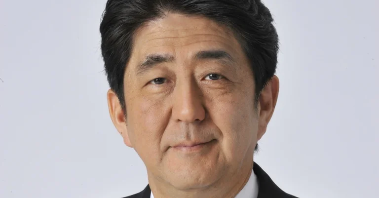 Vorschaubild: Japans Ex-Premier Shinzo Abe stirbt nach Attentat