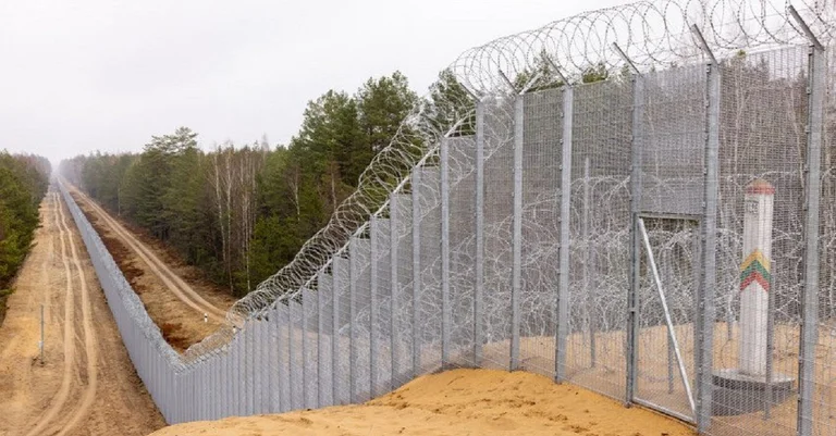 Vorschaubild: Illegale Migration: Litauen stellt Grenzzaun fertig