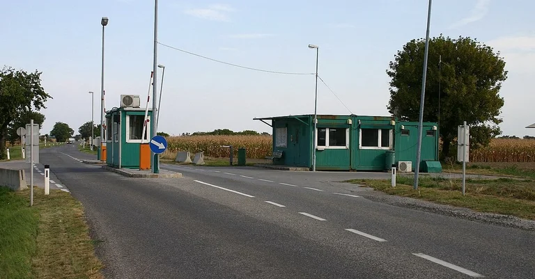 Vorschaubild: Österreich kontrolliert Grenze zur Slowakei: FPÖ sieht Inszenierung