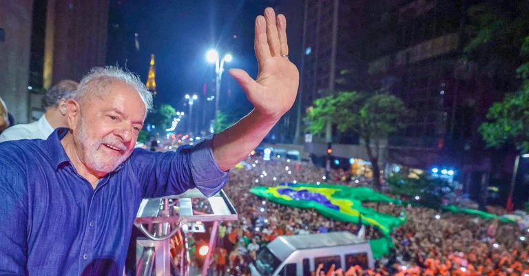 Vorschaubild: Präsidentschaftswahl in Brasilien: Die Linke kommt wieder an die Macht