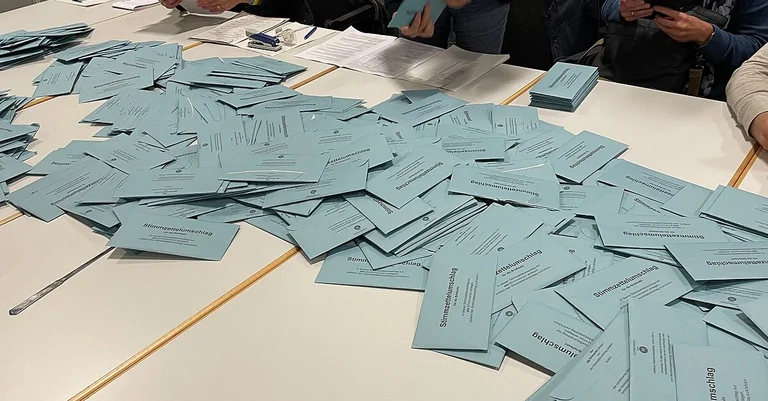 Vorschaubild: Bundestag beschließt teilweise Wahlwiederholung in Berlin