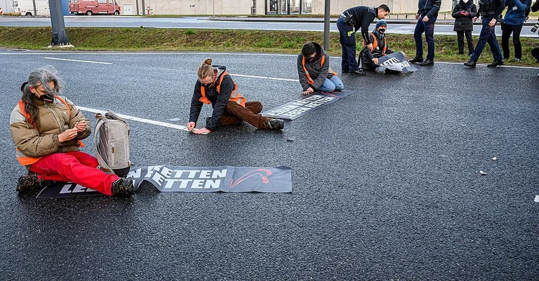 Vorschaubild: „Letzte Generation“ will radikale Proteste ausweiten