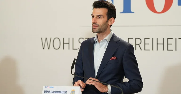 Vorschaubild: Drei Fragen an Landbauer (FPÖ): „Die letzten Jahre waren an Inkompetenz und Chaos nicht zu überbieten“
