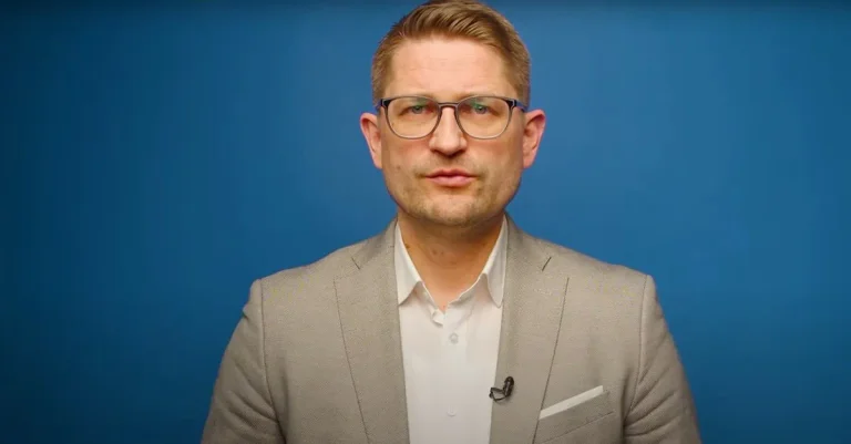 Vorschaubild: AfD-Politiker kritisiert US-Imperialismus