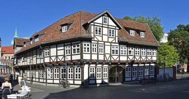 Vorschaubild: Stadt Braunschweig beruft Sicherheitsfirma nach „Rassismus-Skandal“ ein