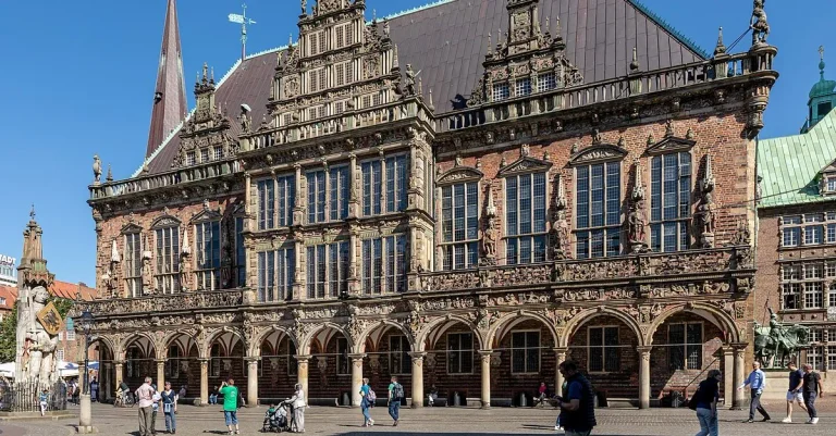 Vorschaubild: Wirbel um hohe Kosten für Bremer Asylunterkünfte