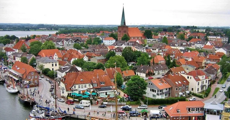 Vorschaubild: Fünf Millionen Euro für „Dokumentationszentrum“ in Neustadt