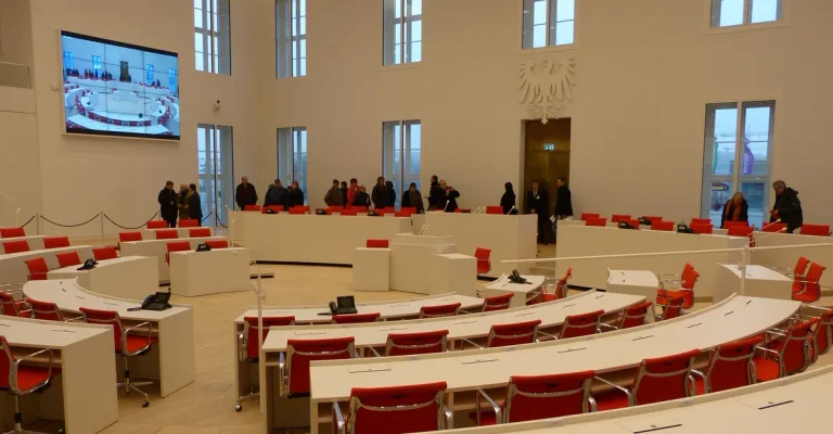 Vorschaubild: AfD überholt SPD in Brandenburg, CDU gewinnt hinzu