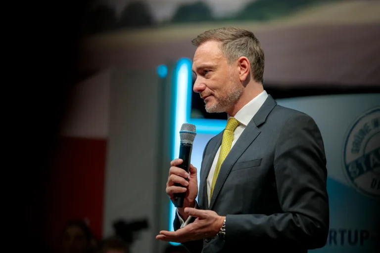 Vorschaubild: Lindner bei Bürgerdialog: „Im Notfall könnte man noch die Linkspartei wählen“