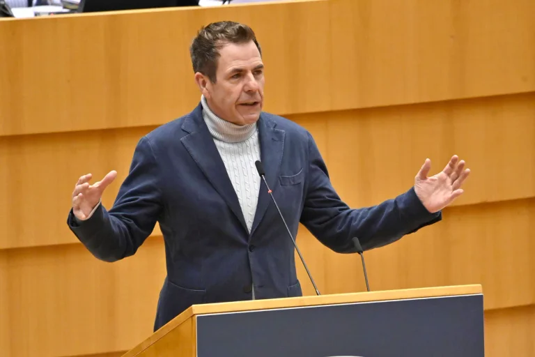 Vorschaubild: Enorme Einsparungen möglich: Vilimsky fordert Halbierung des EU-Parlaments