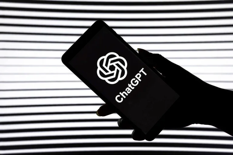 Vorschaubild: ChatGPT laut Studie politisch nicht neutral, sondern links