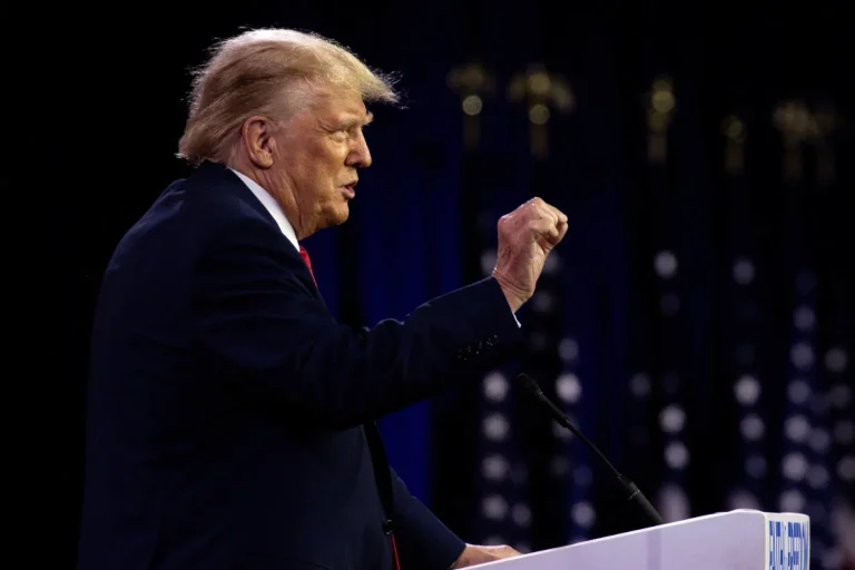 Vorschaubild: Trump: Keine Ukraine-Hilfe, bis Korruptionsvorwürfe gegen Biden geklärt sind