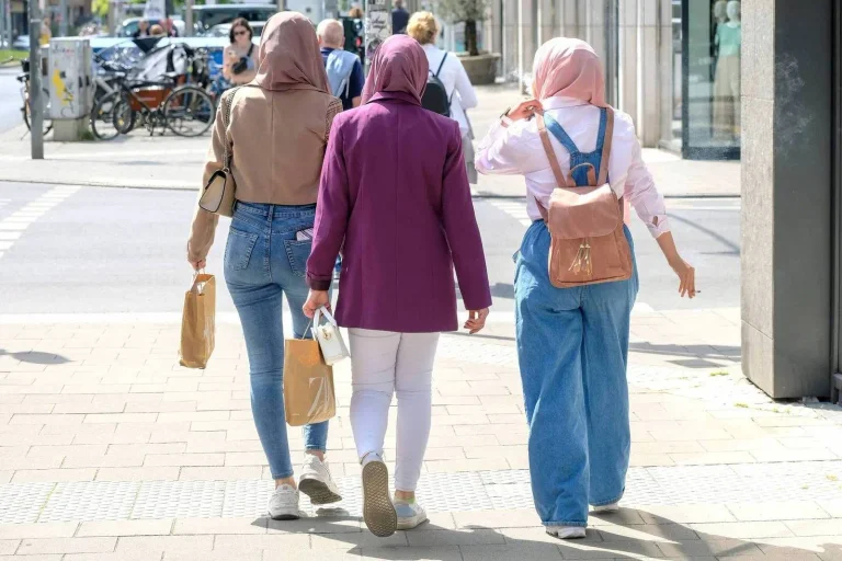 Vorschaubild: „Sittenwächter“ attackierten Jugendliche mitten in Wien