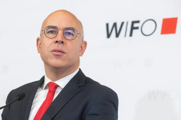 Vorschaubild: Österreichs Wirtschaft schrumpft fünftes Mal in Folge