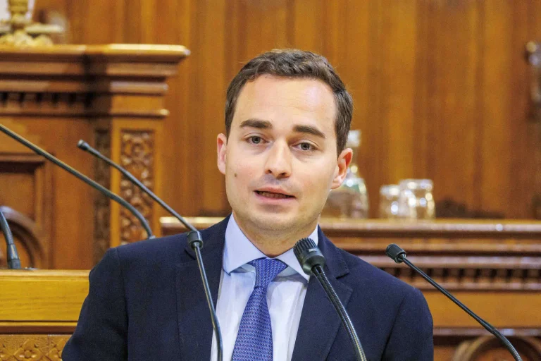 Vorschaubild: Nahostkonflikt: FPÖ fordert Meldung extremistischer Schüler