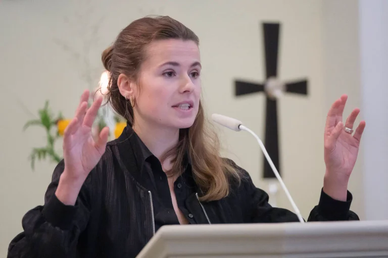 Vorschaubild: Luisa Neubauer erhielt ökumenischen Predigtpreis