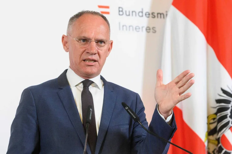 Vorschaubild: Asylanträge in Österreich rückläufig: FPÖ sieht keinen Erfolg