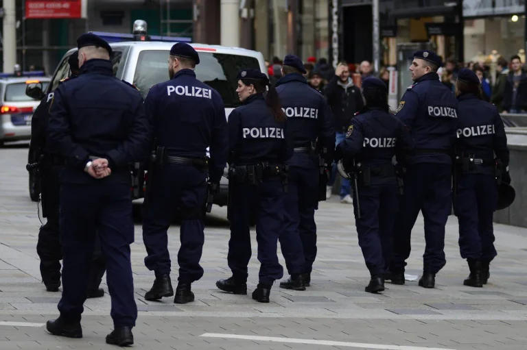 Vorschaubild: Islamistische Unterwanderung der Behörden: Du kleiner Spion