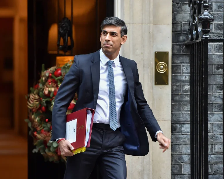 Vorschaubild: Einwanderung auf Allzeithoch – Englands Kampf gegen die illegale Migration 