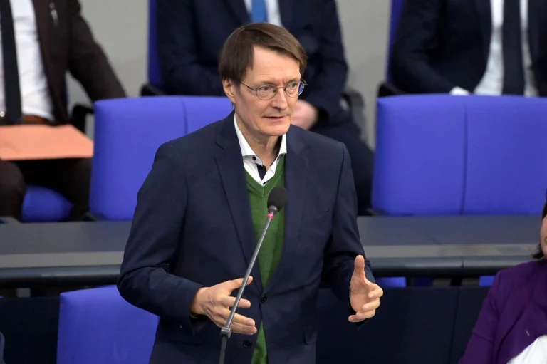 Vorschaubild: Stanford-Professor: „Lauterbach scheint schlecht informiert zu sein“