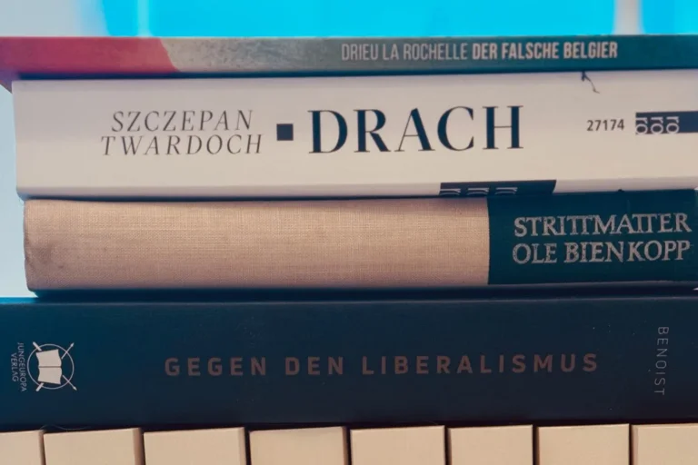 Vorschaubild: Benedikt Kaiser empfiehlt vier Bücher und rät: „Wissen aneignen und dabei den Lesegenuss nicht vergessen!“