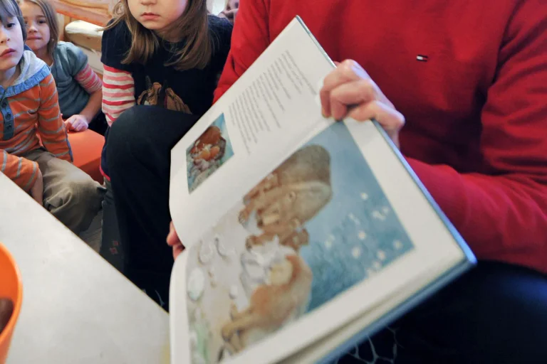 Vorschaubild: Köln: Muslimische Familien wollen keinen Mann als Vorleser in Kita