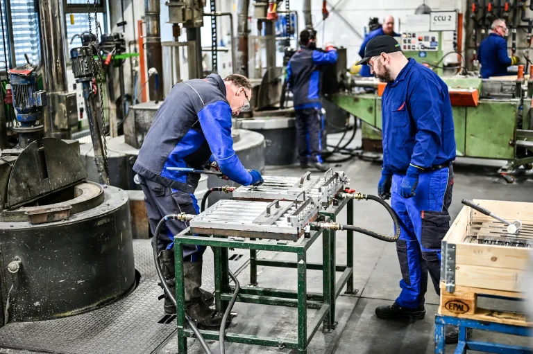 Vorschaubild: Hochsteuerland Deutschland: Erste Hersteller wandern ins Ausland ab