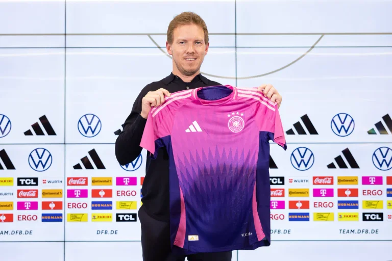 Vorschaubild: Politisierung der Nationalelf: Der DFB führt Krieg gegen die eigenen Fans