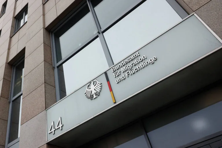 Vorschaubild: Justizministerium: Ungarische Staatsbürger versuchen mit ukrainischen Pässen Bürgergeld zu erhalten