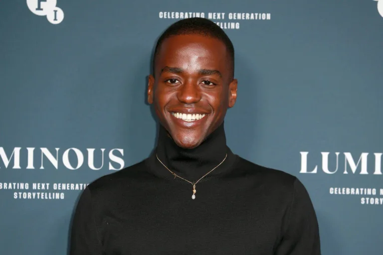 Vorschaubild: „Doctor Who“-Darsteller: „Es gibt so viel weiße Mittelmäßigkeit, die gefeiert wird“