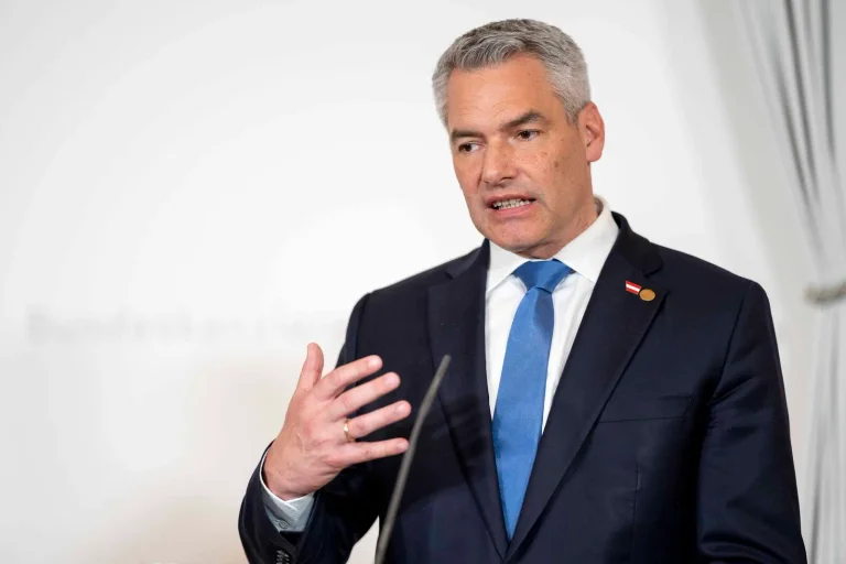 Vorschaubild: Österreich: DNA-Tests sollen Familiennachzug bremsen