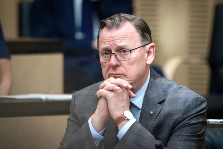 Vorschaubild: Thüringen: Linkspartei-Ramelow hofft verzweifelt auf Koalition mit CDU