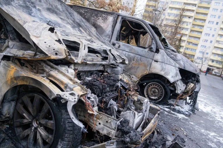 Vorschaubild: 2023: Über ein Dutzend linke Brandanschläge in Sachsen